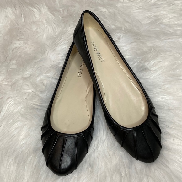Nine West Shoes - Nine West Leather Flats Never worn